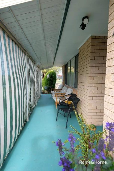 106 Short Street — photo 10 of 30
