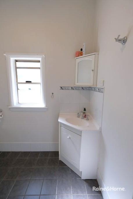 19 Bennett Street — photo 10 of 15