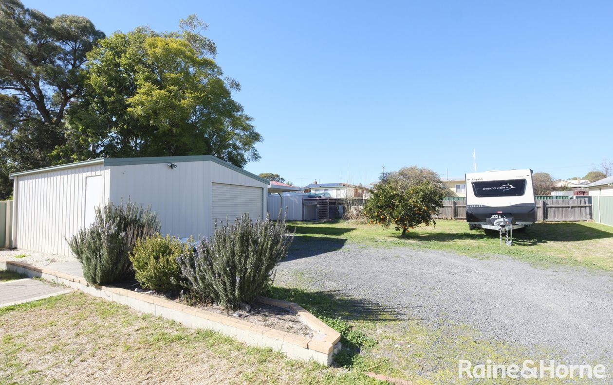 19 Bennett Street — photo 14 of 15