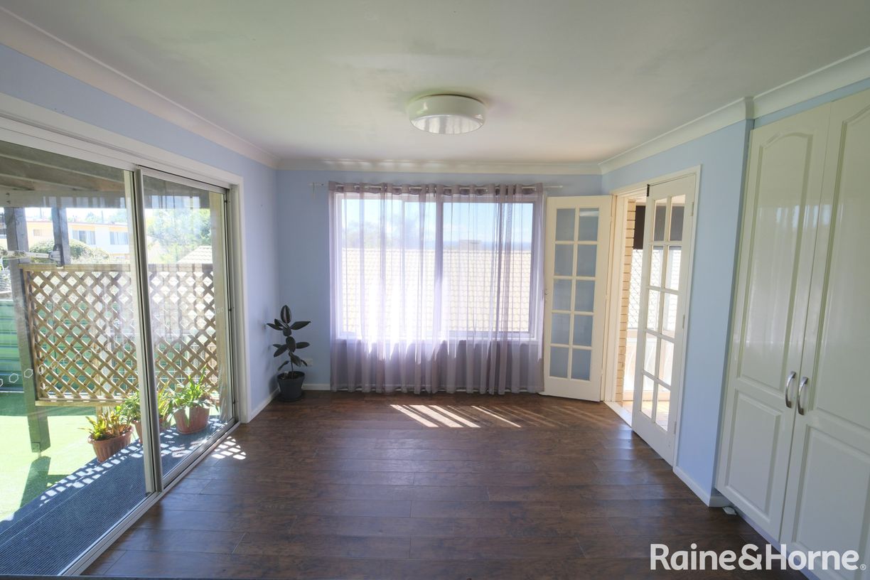 49 Gordon Street — photo 5 of 25