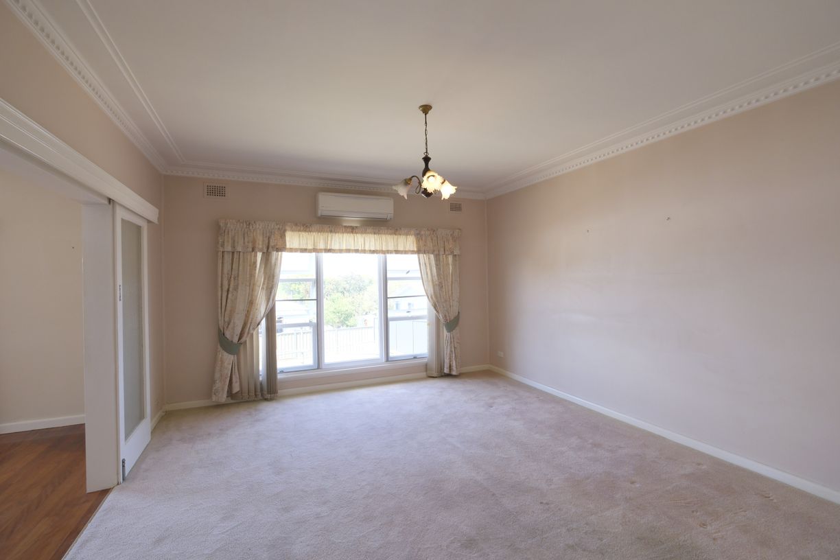 6 Gordon Street — photo 3 of 16