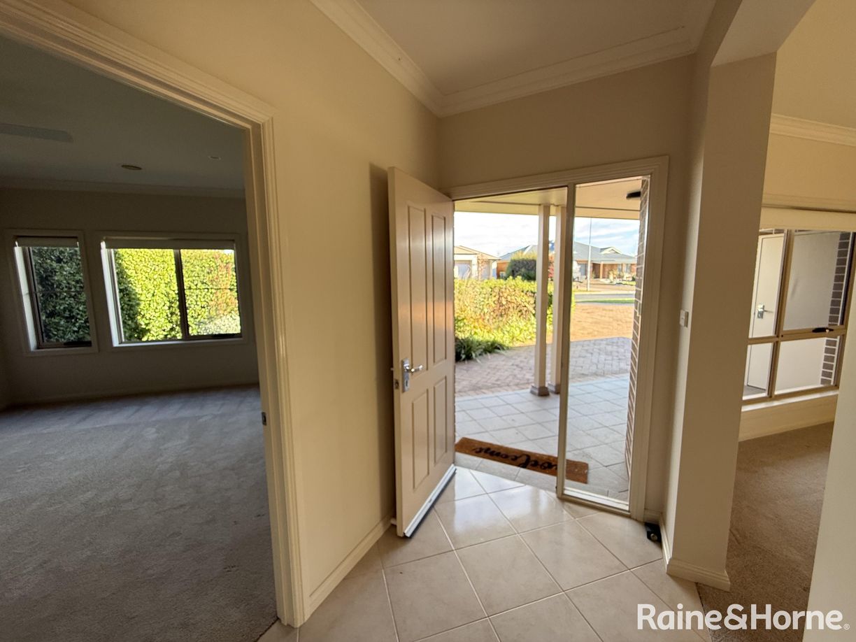 24 Murray Avenue — photo 4 of 30