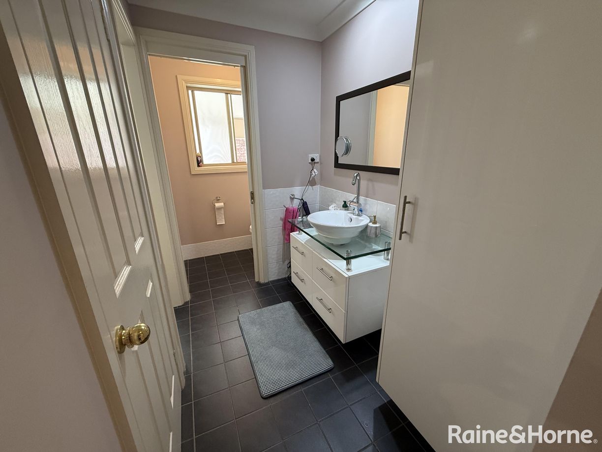 1/7 Whitney Place — photo 16 of 23