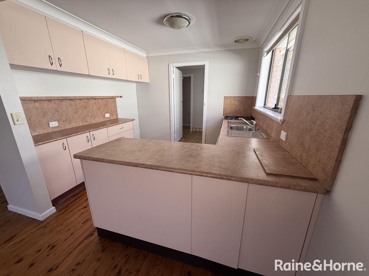 293 Byng Street — photo 6 of 21
