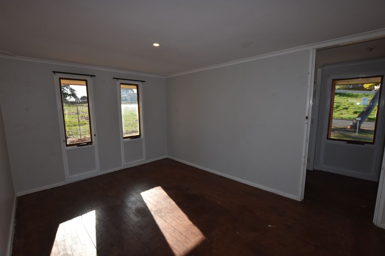 254 Phillip Street — photo 6 of 23