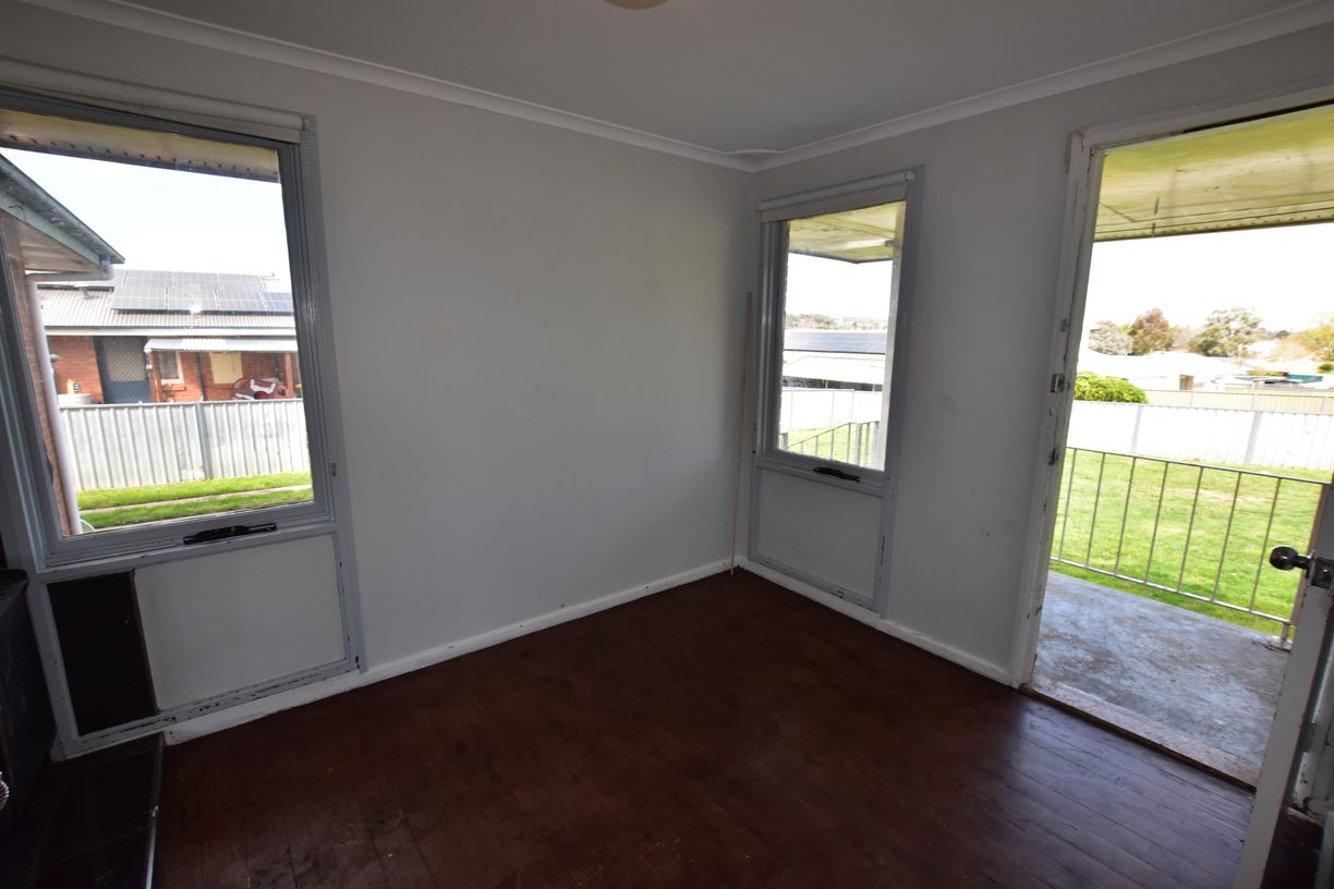 254 Phillip Street — photo 7 of 23
