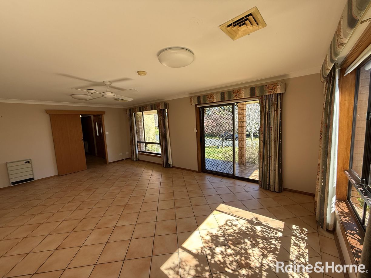 16 Coogal Drive — photo 10 of 30