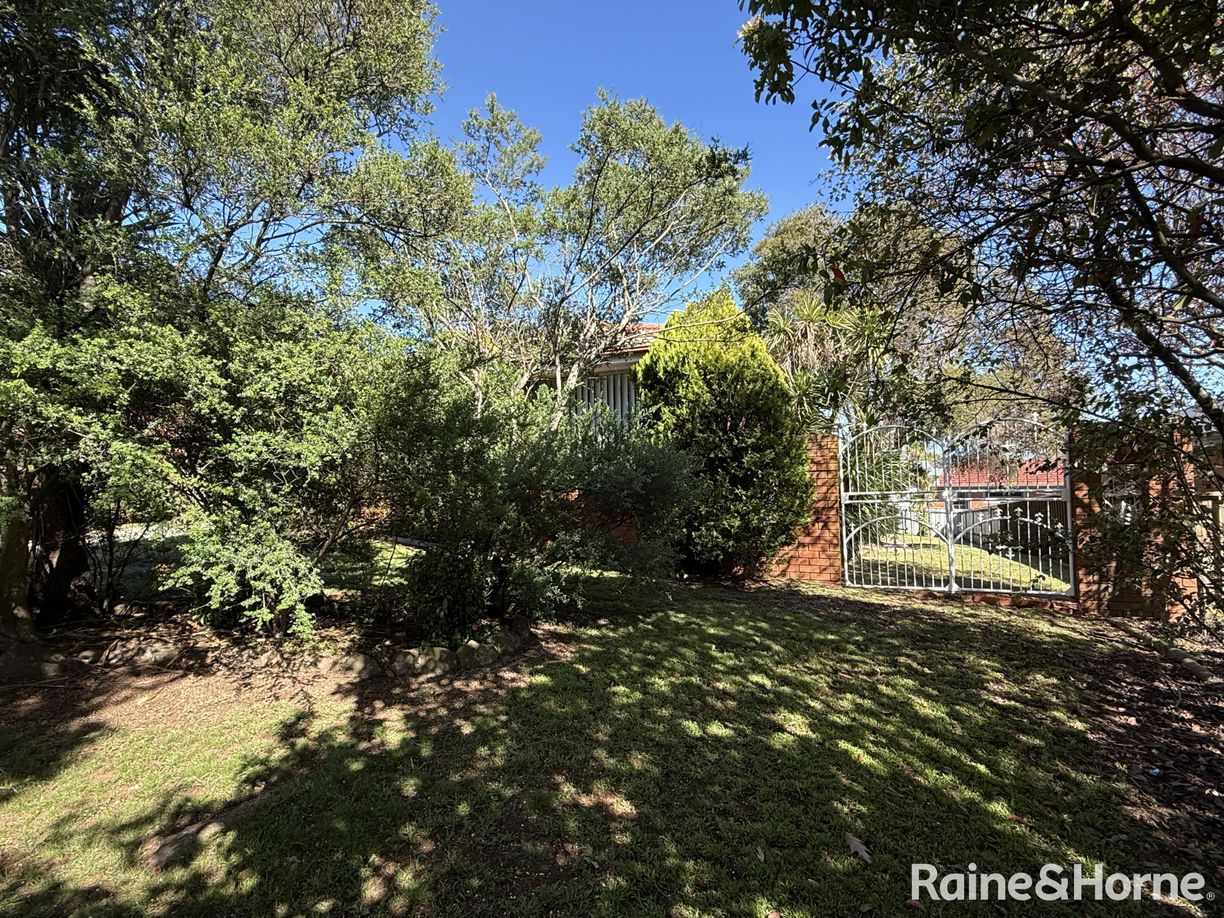 22 Boronia Crescent — photo 2 of 19