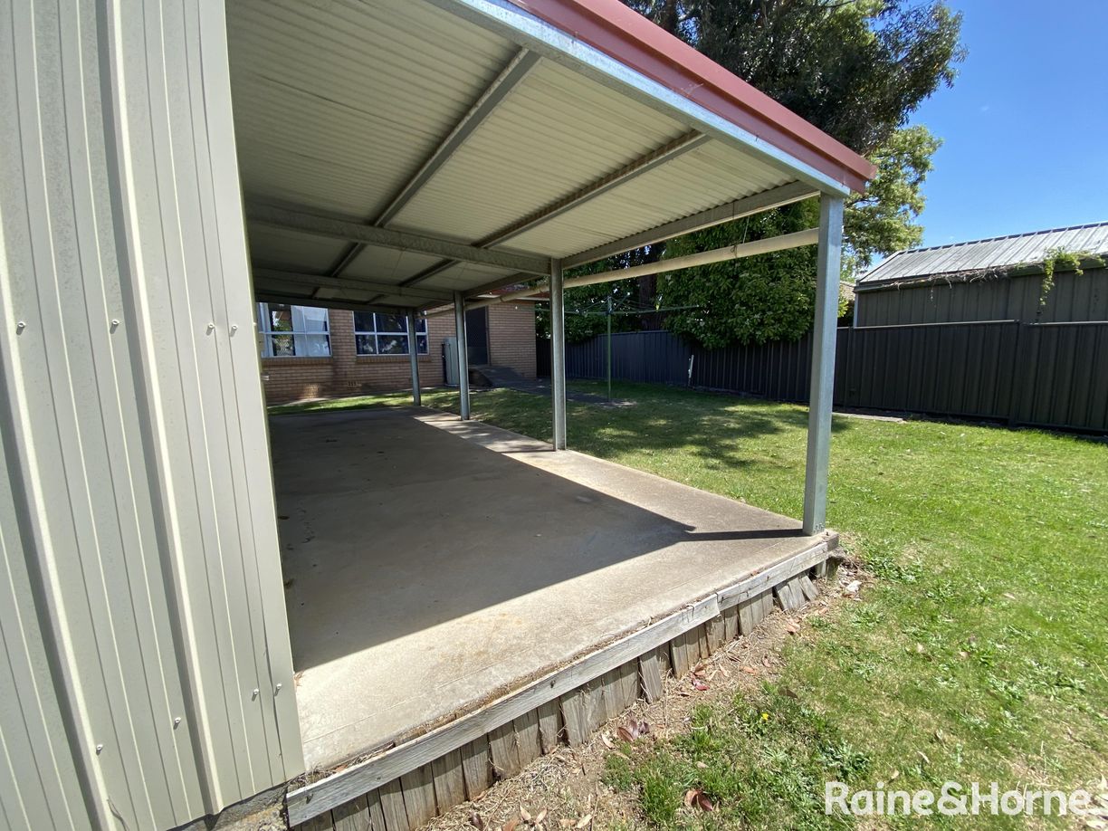 300 Peisley Street — photo 16 of 16