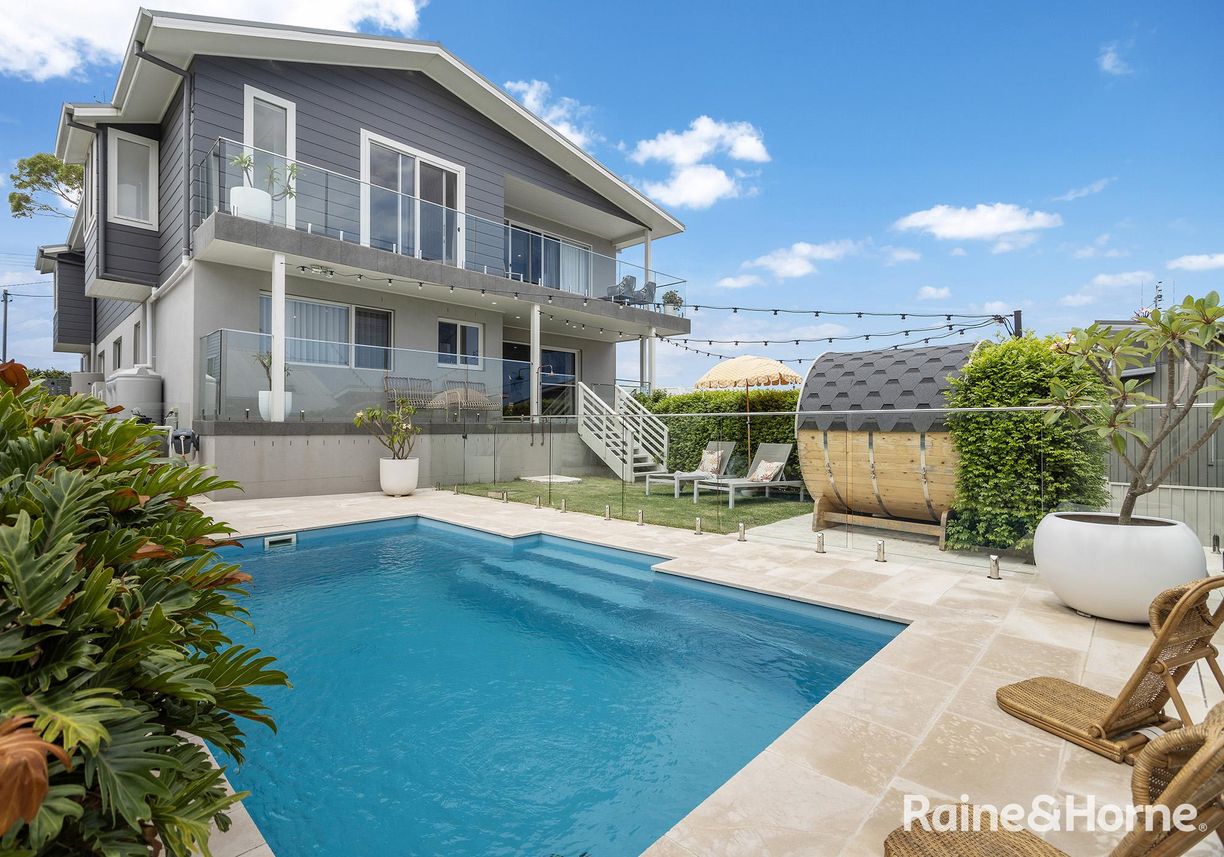 4 Seaview Street — photo from Raine & Horne Kiama