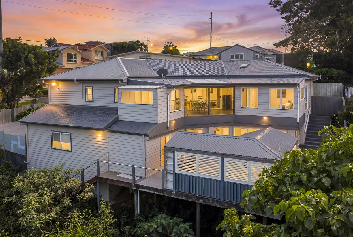 8 Lockett Place — photo from Raine & Horne Kiama