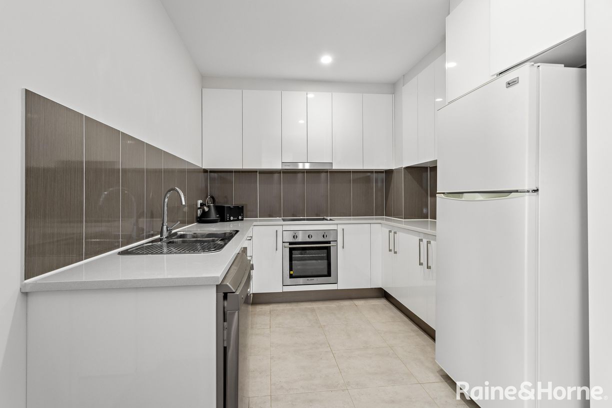 2/25 Noble Street — photo 3 of 19