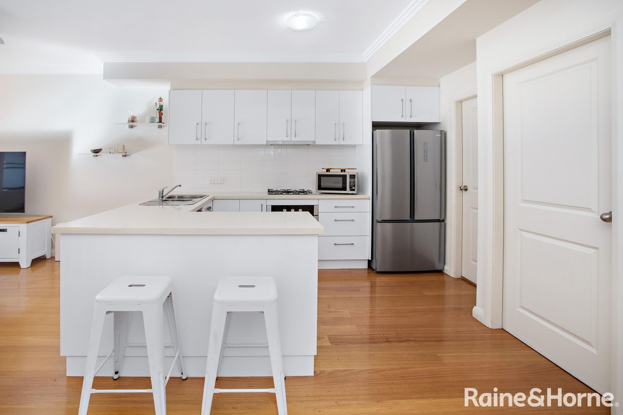 2/93 Manning Street — photo 5 of 21