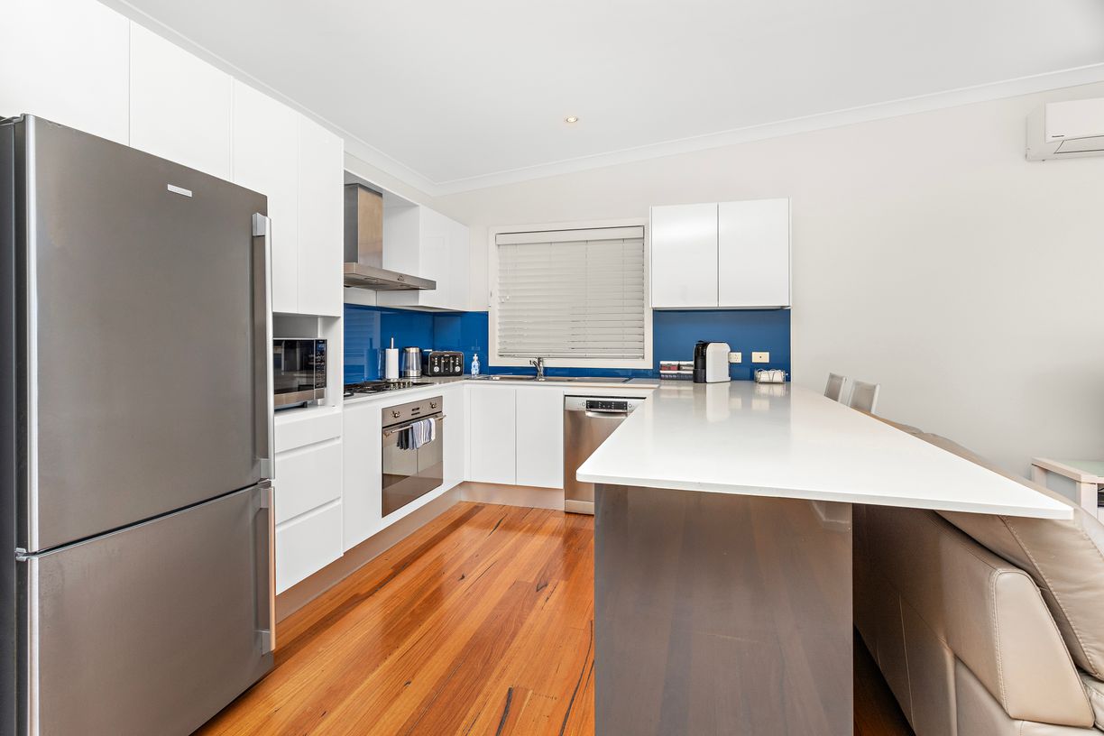 26 MARSDEN STREET — photo 10 of 26