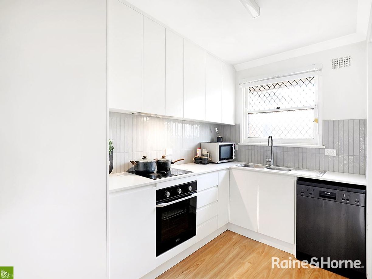 14 Princes Highway — photo 3 of 14