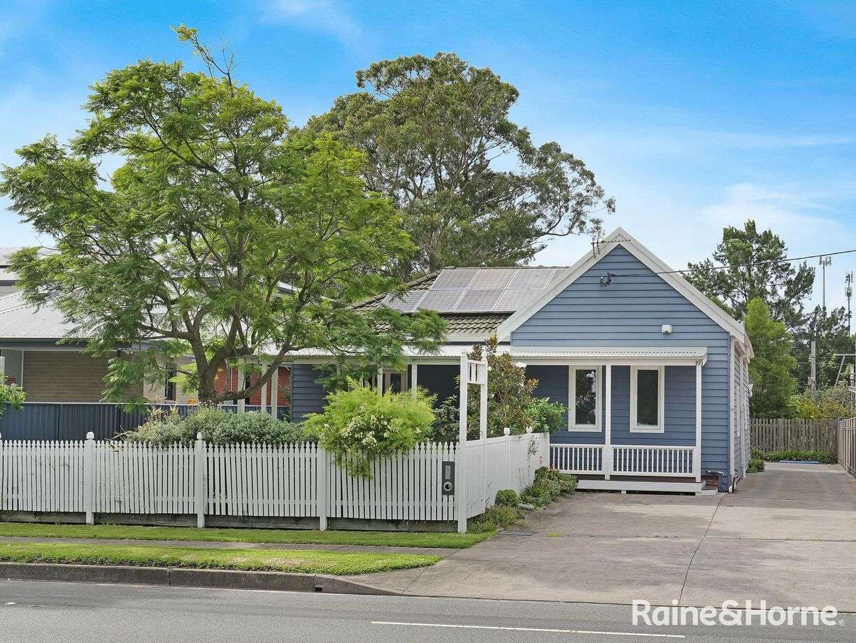 193 Princes Highway — photo from Raine & Horne Wollongong