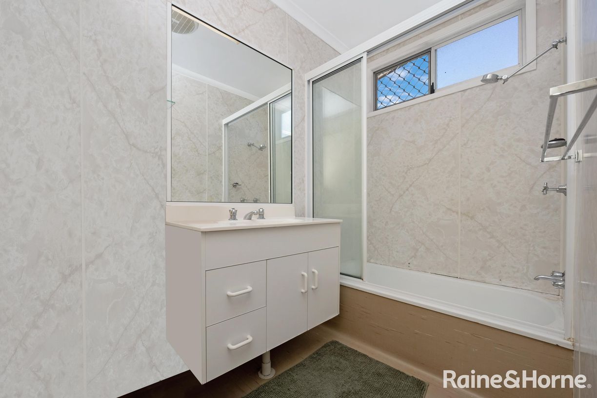 15 Lambert Street — photo 7 of 14