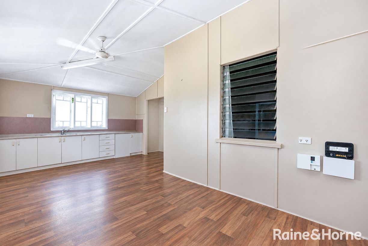 21 Railway Avenue — photo 8 of 15