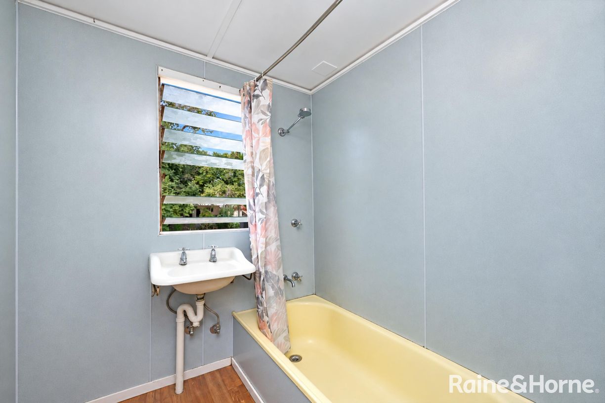 21 Railway Avenue — photo 7 of 15