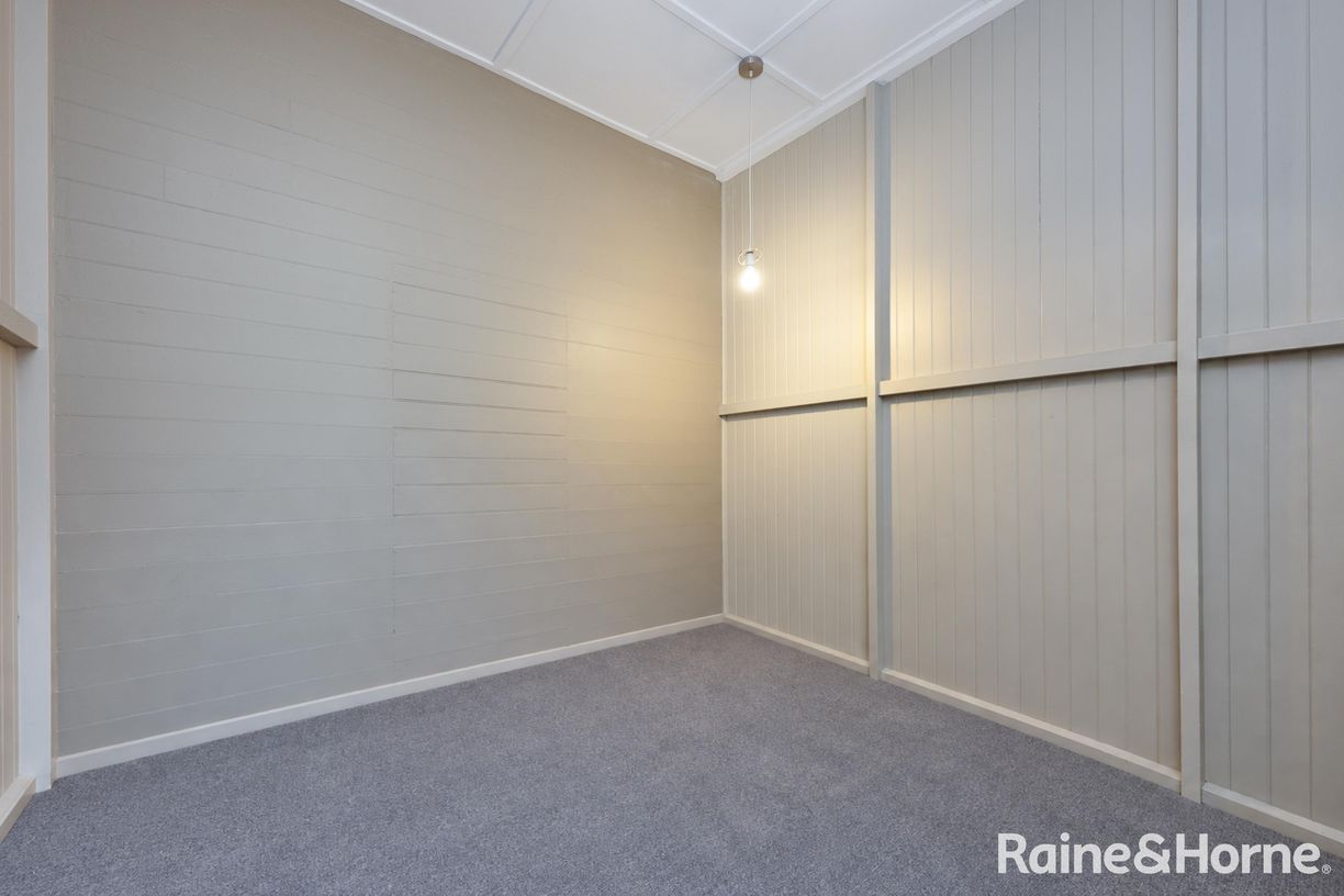 21 Railway Avenue — photo 10 of 15