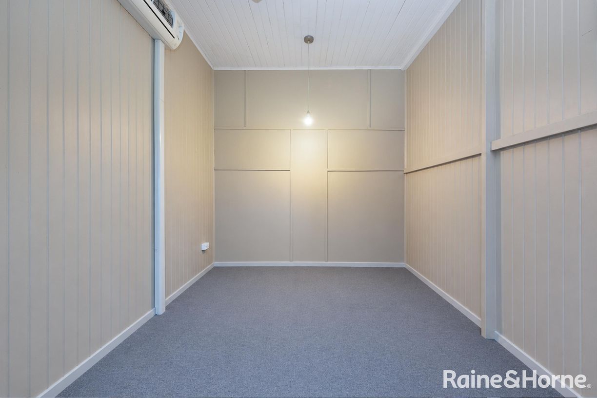 21 Railway Avenue — photo 13 of 15