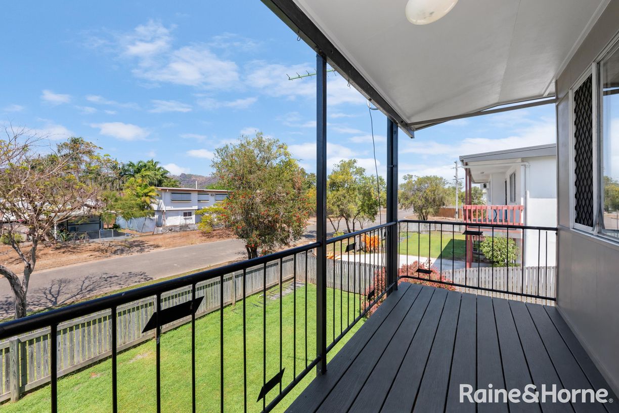 31 Samantha Street — photo 2 of 15