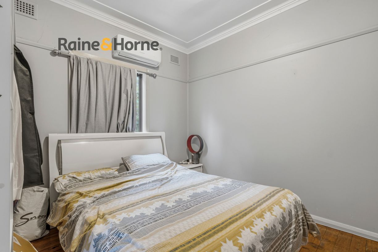 17 Hunter Street — photo 12 of 16