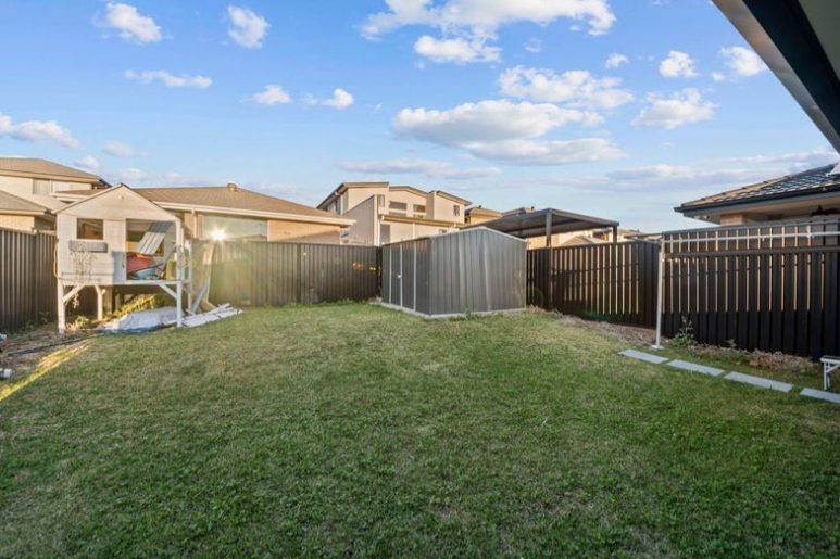 53 Bonnie Rock Road — photo 4 of 9