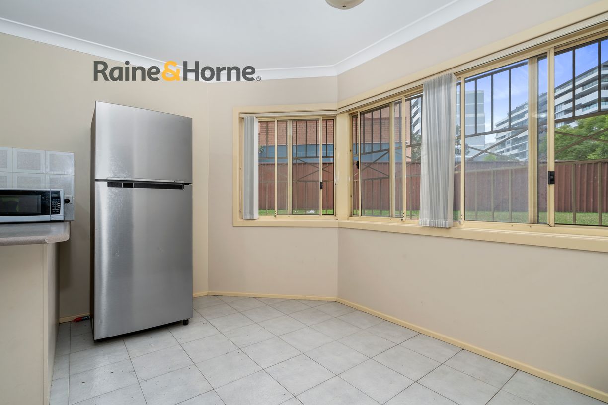 2/35 Campbell Street — photo 6 of 12