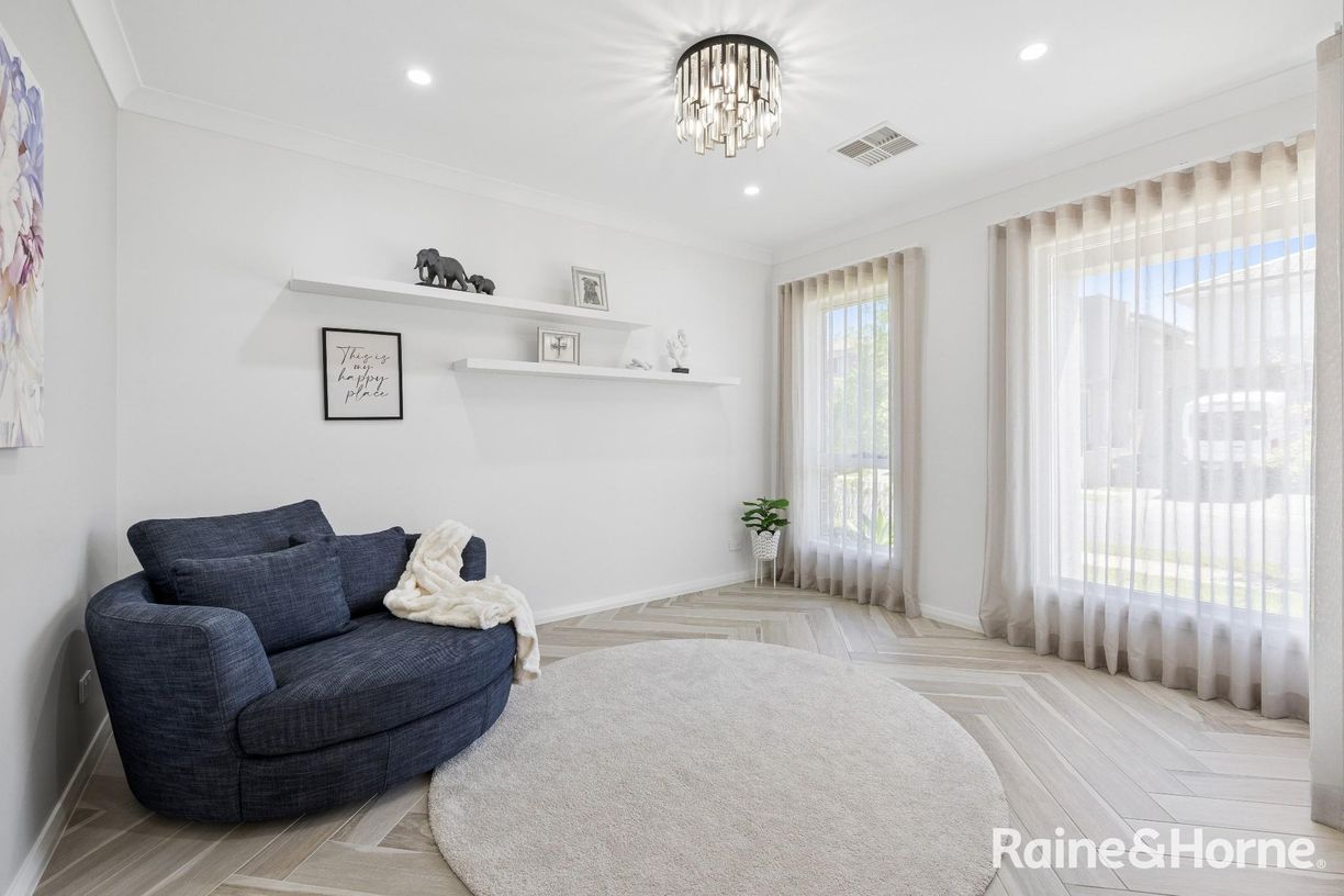 17 Astley Road — photo 22 of 30