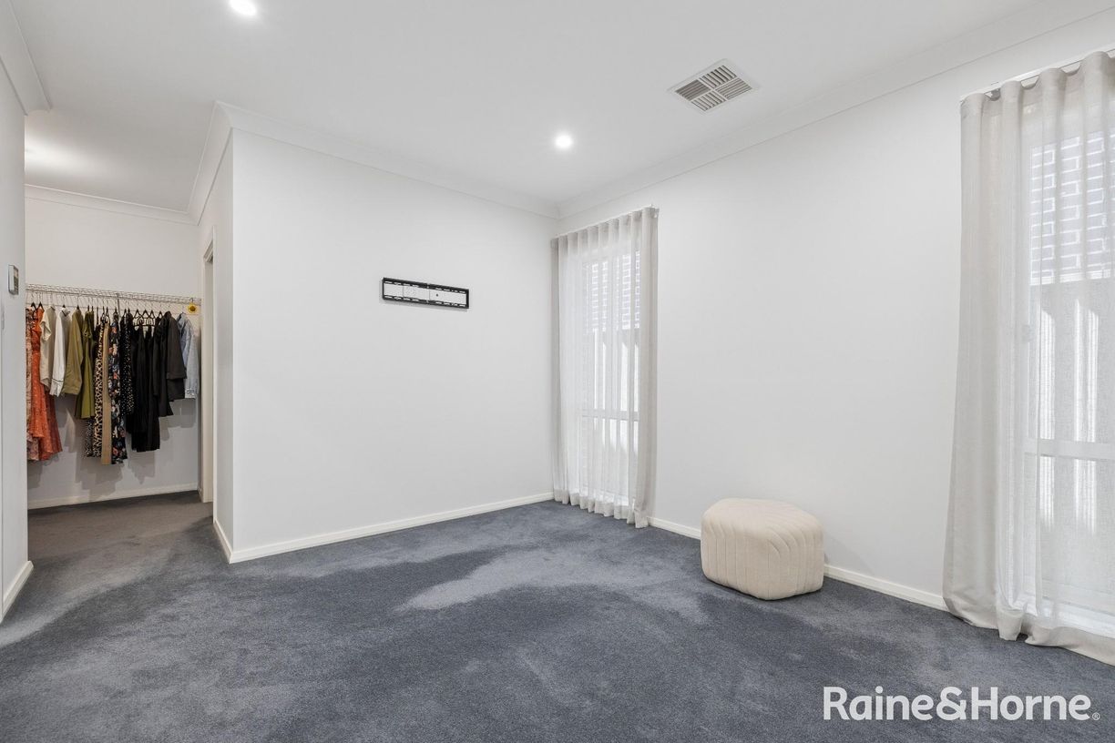 17 Astley Road — photo 28 of 30