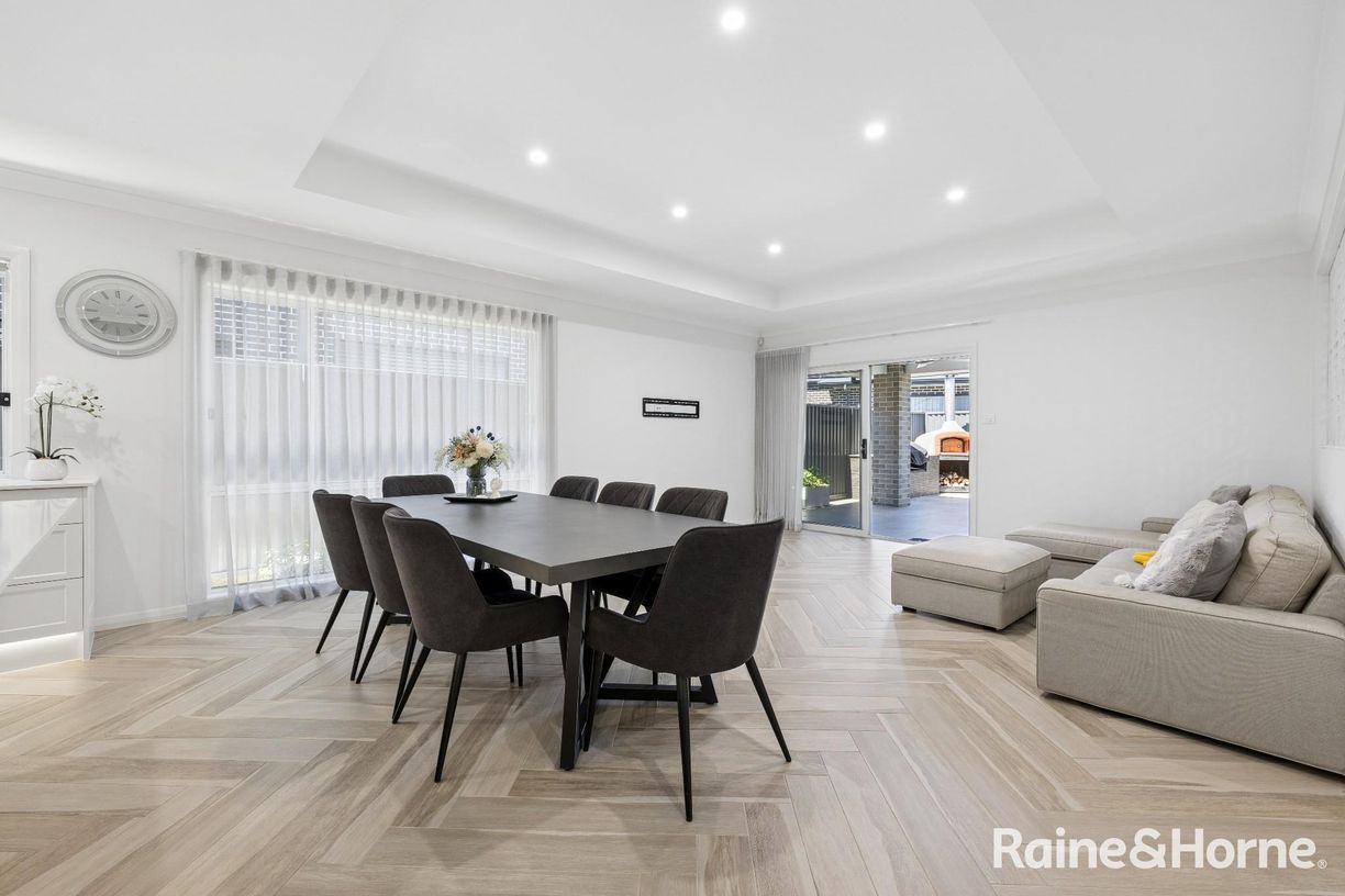 17 Astley Road — photo 6 of 30