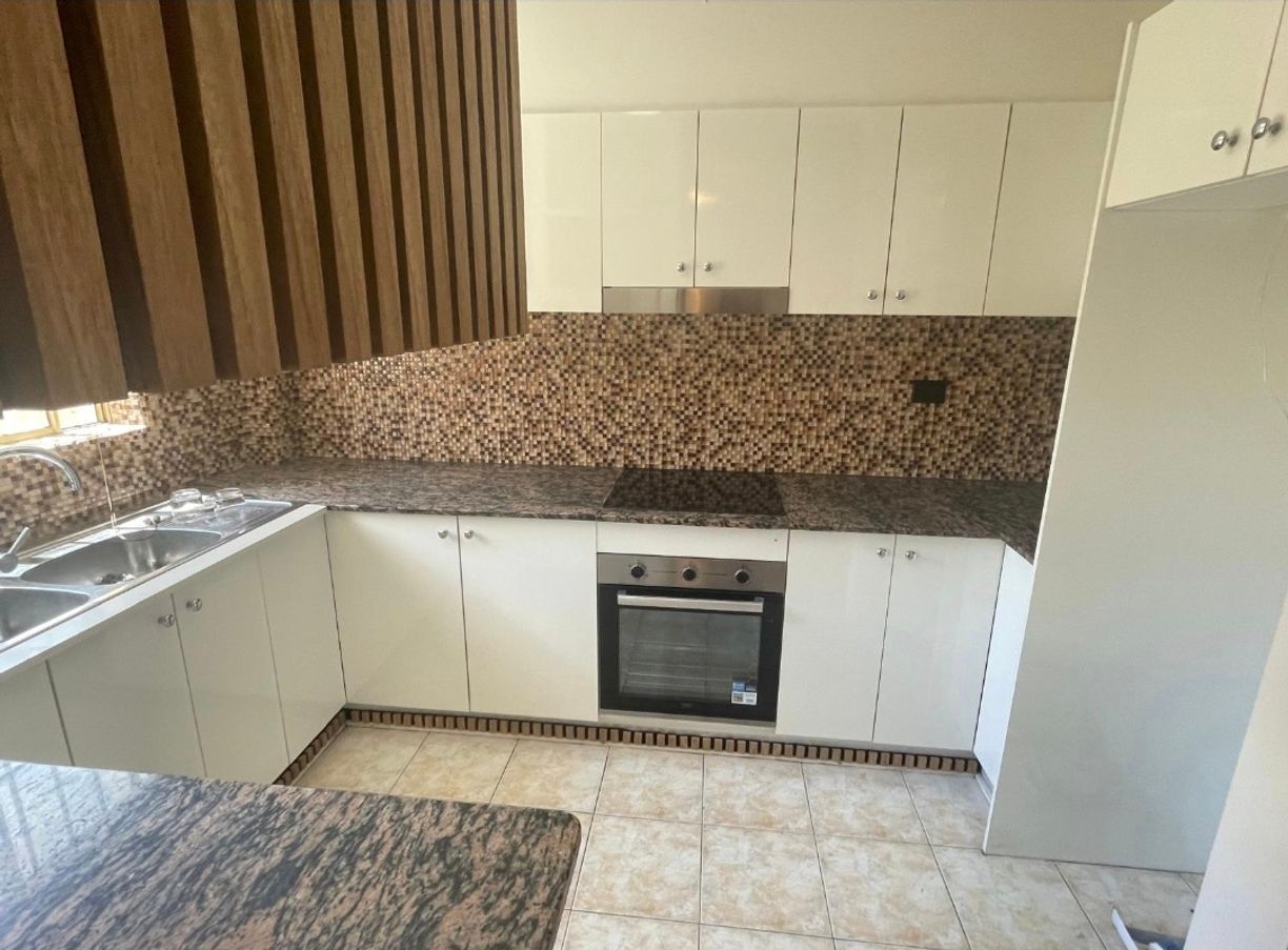 1/62 Castlereagh Street — photo 2 of 10