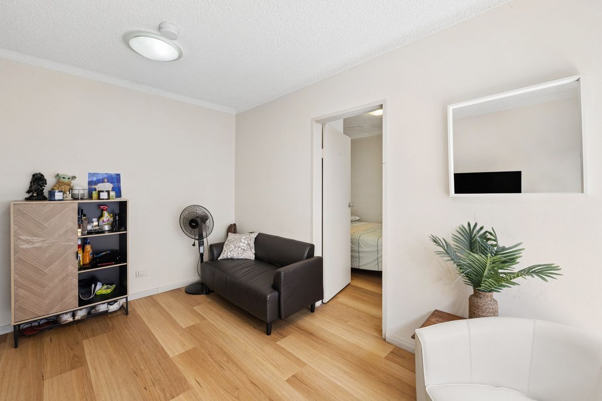 1/1 Drummond Street — photo 5 of 25