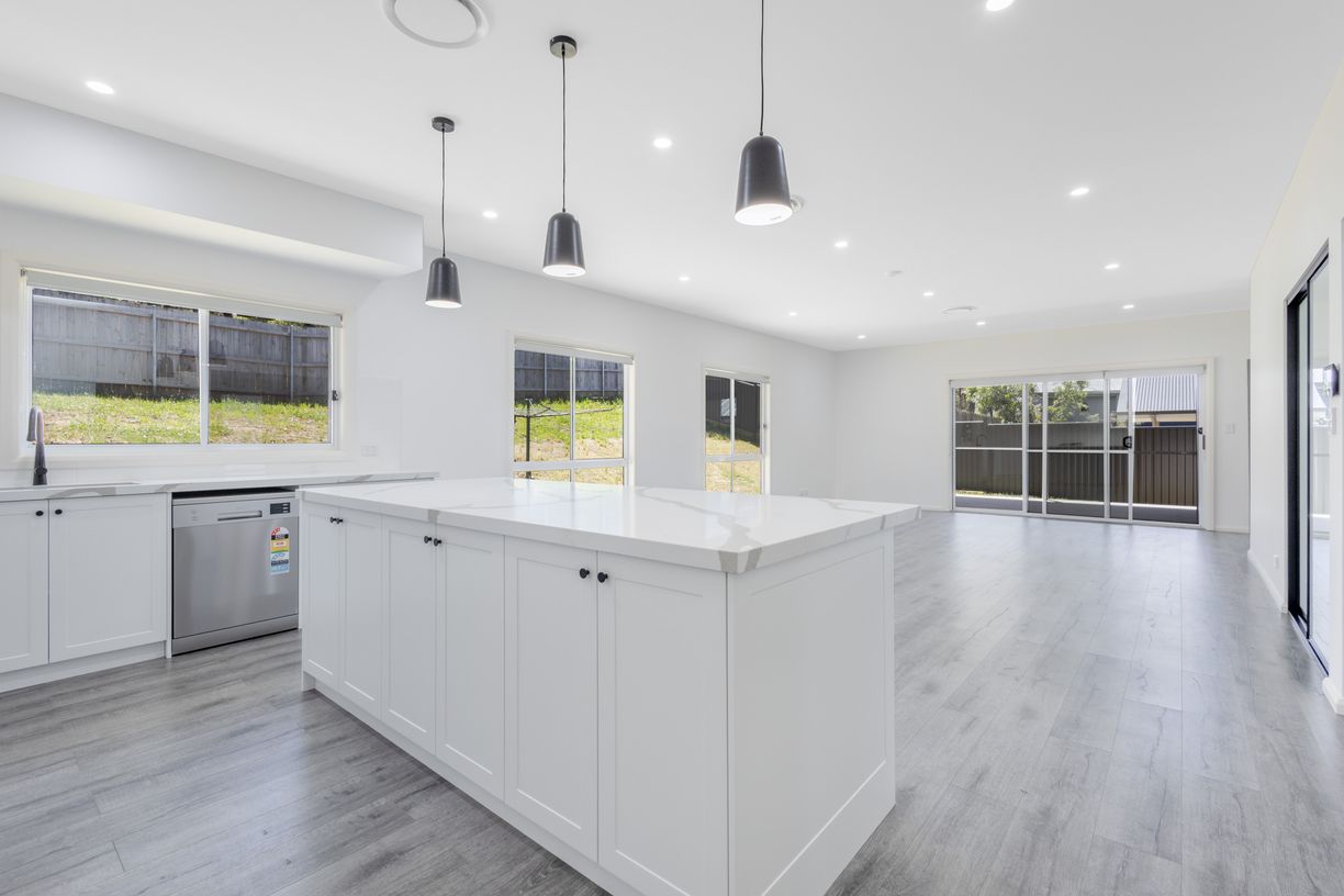 37 Kanimbla Road — photo 4 of 22