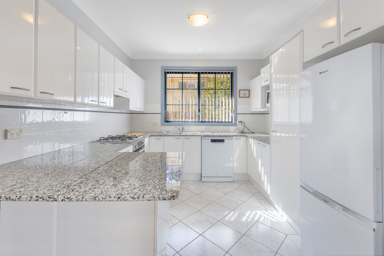 4/9-11 Wascoe Street — photo 8 of 14