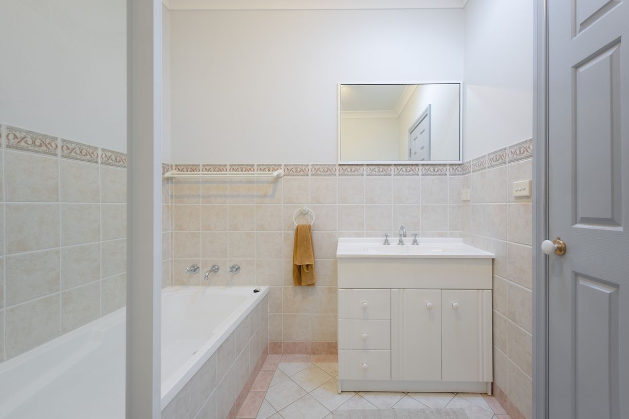 4/9-11 Wascoe Street — photo 12 of 14