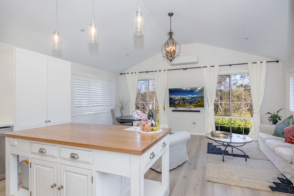 18 Banksia Road — photo 17 of 21