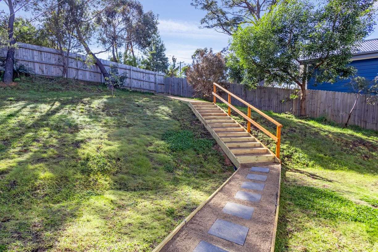 37 Kanimbla Road — photo 17 of 22