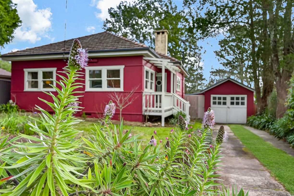 7 Addington Road — photo from Raine & Horne Wentworth Falls / Leura