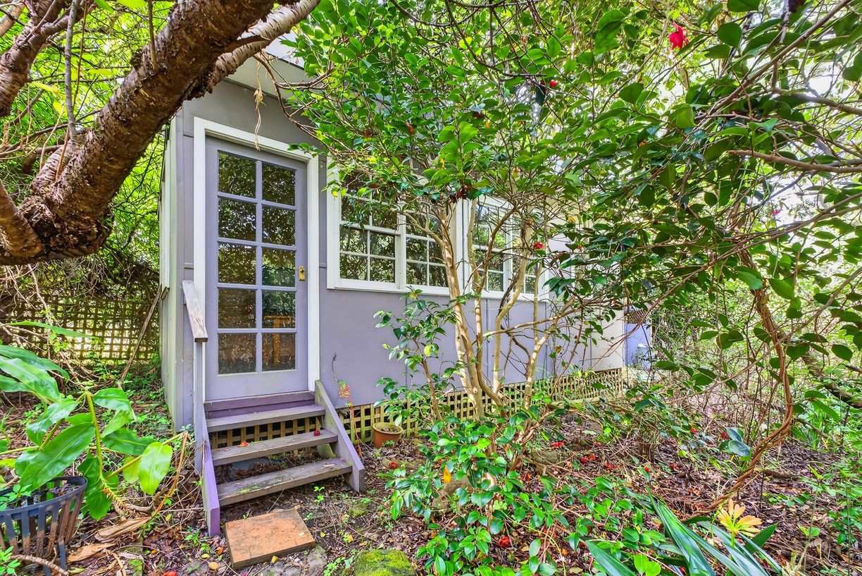 8 Noble Street — photo 7 of 11