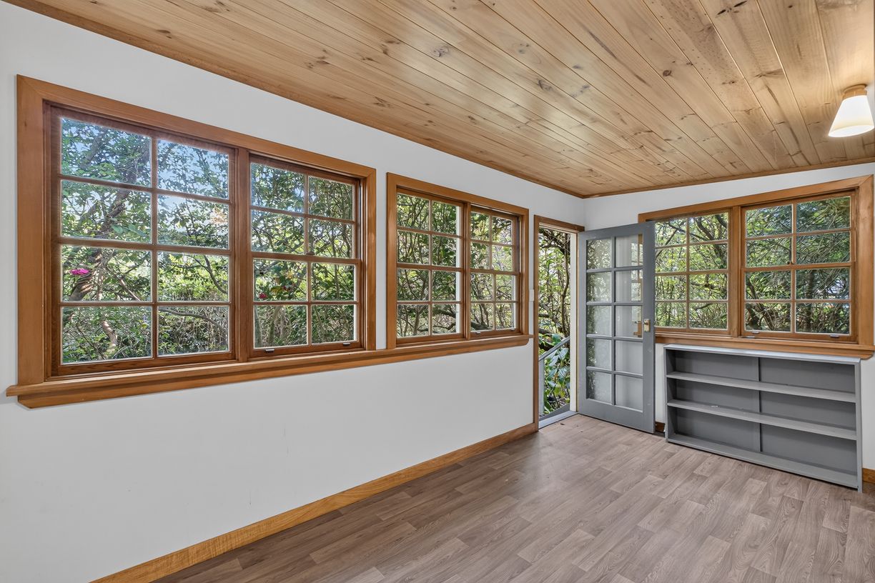 8 Noble Street — photo 8 of 11