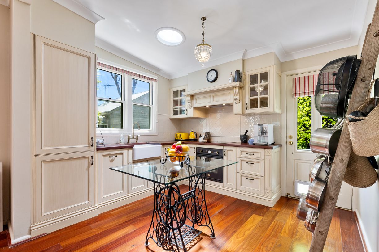 12 Grose Street — photo 7 of 17