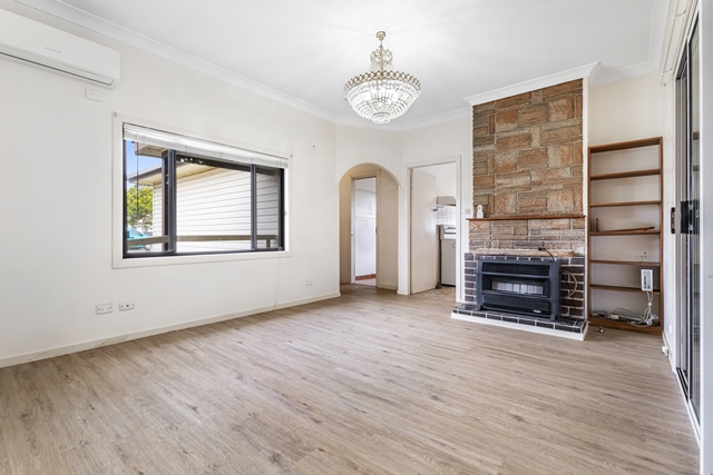 151 Jacobs Drive — photo 4 of 13