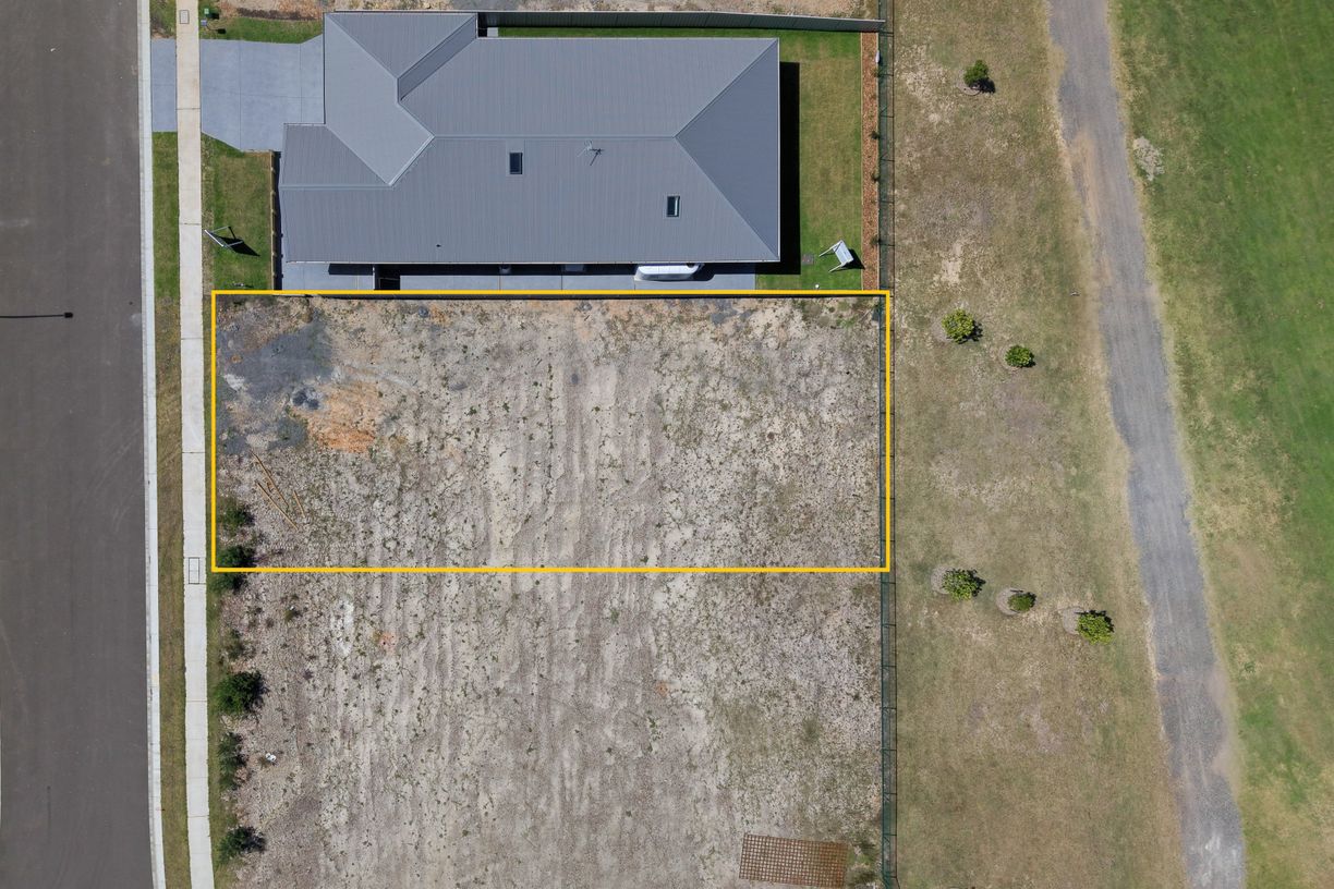 90 Birkdale Circuit — photo from Raine & Horne