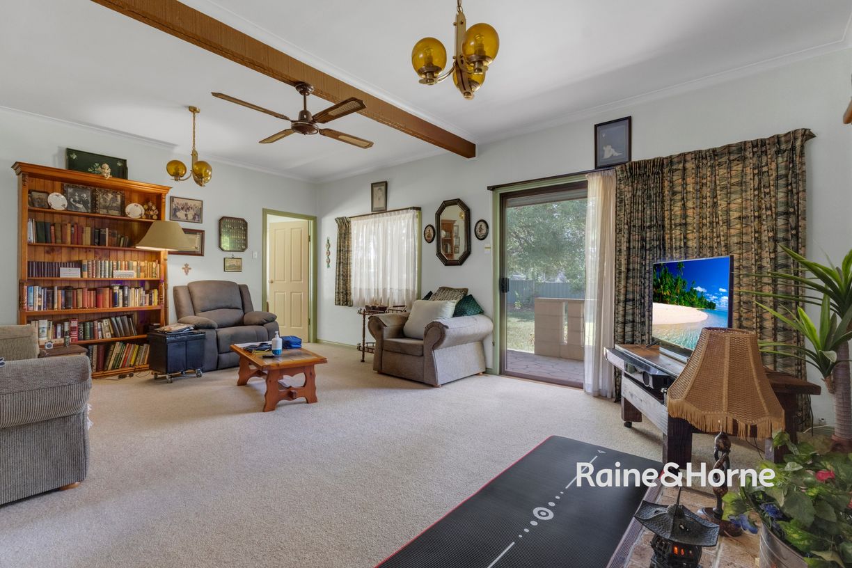 838 Sussex Inlet Road — photo 8 of 16