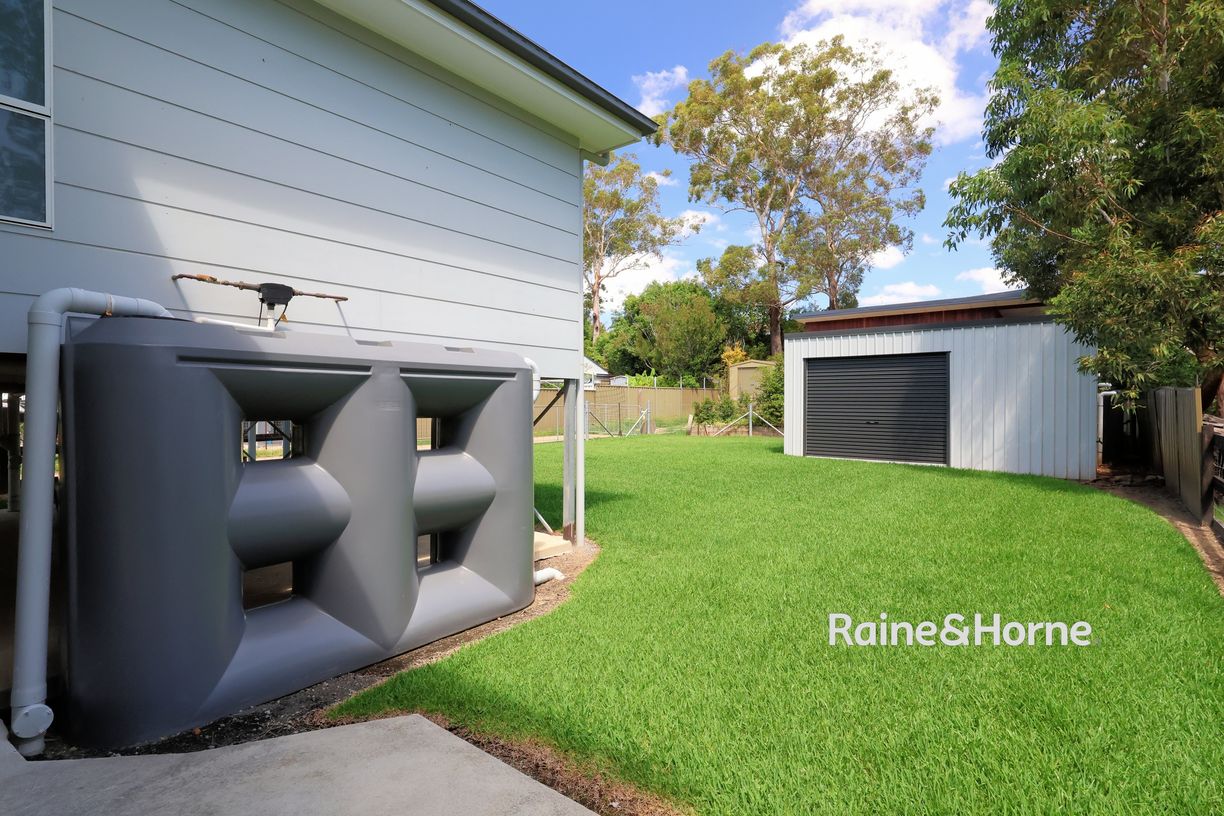 21 Fairview Crescent — photo 19 of 20