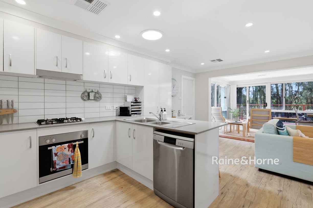 21 Fairview Crescent — photo 14 of 20