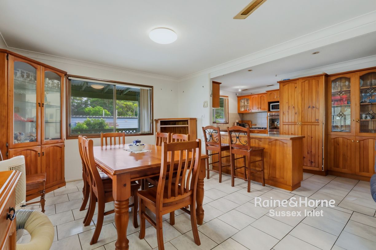 8 Lakeland Avenue — photo 4 of 16
