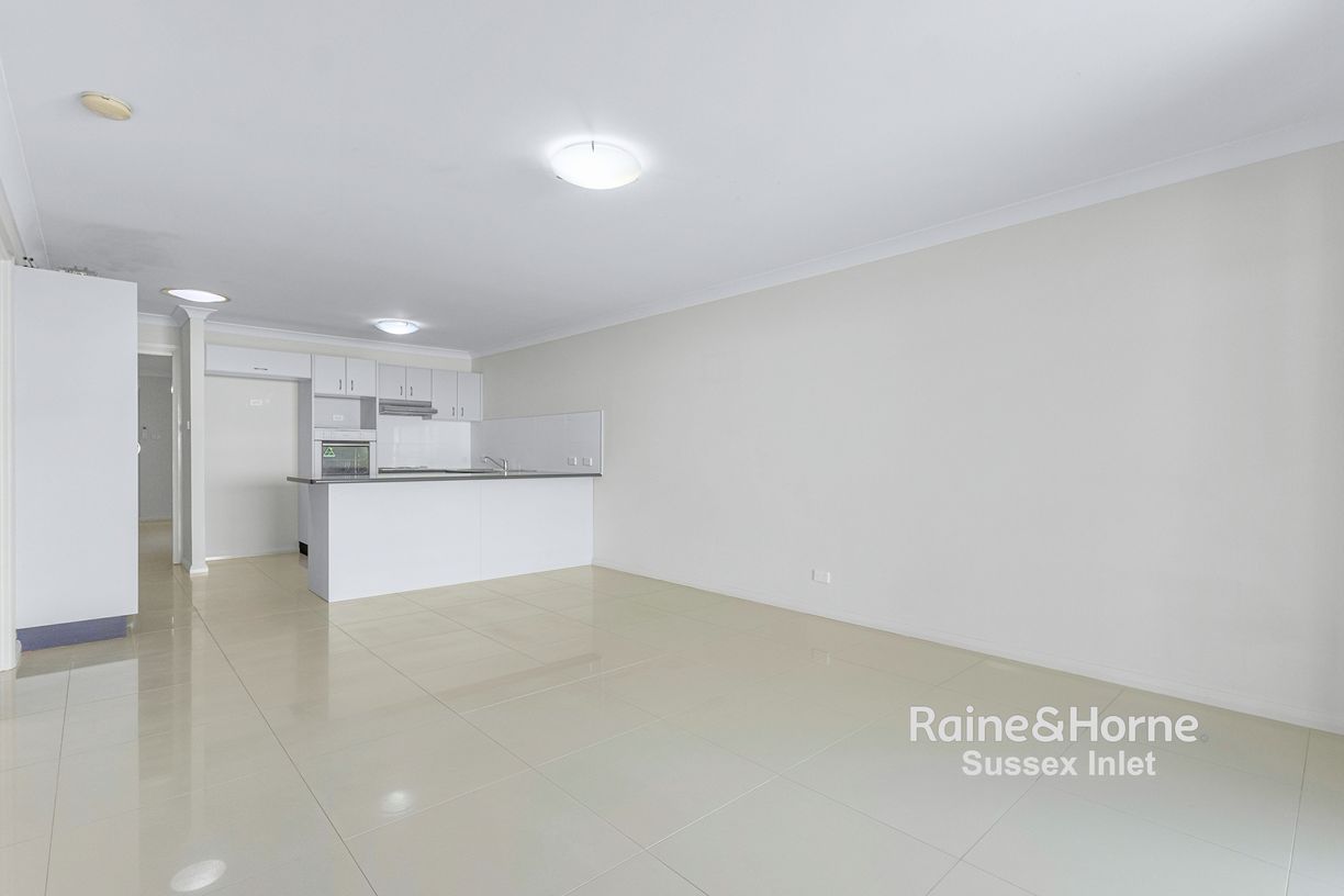 13b Seaberry Street — photo 5 of 13